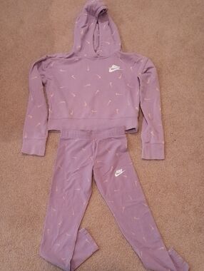 Nike Lavender Hoodie XL and Legging L Set With Peach Logos